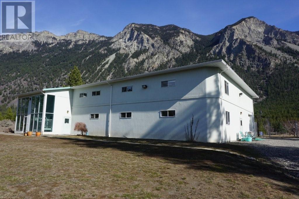 285 Jones Road, Lillooet, British Columbia  V0K 1V0 - Photo 2 - 165306