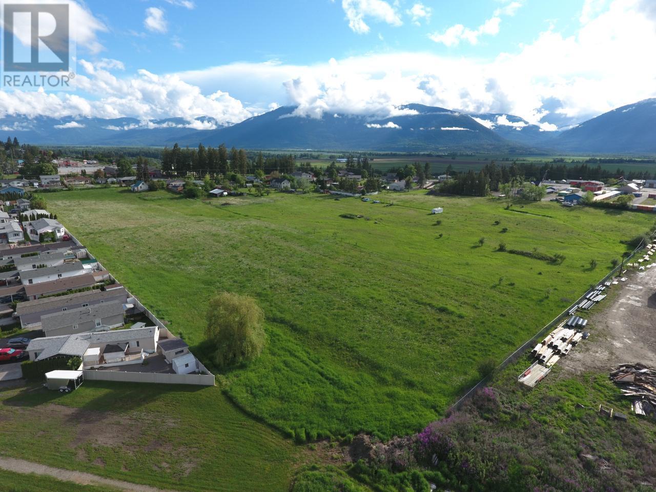 620 Devon Street, Creston, British Columbia  V0B 1G3 - Photo 2 - 2465620