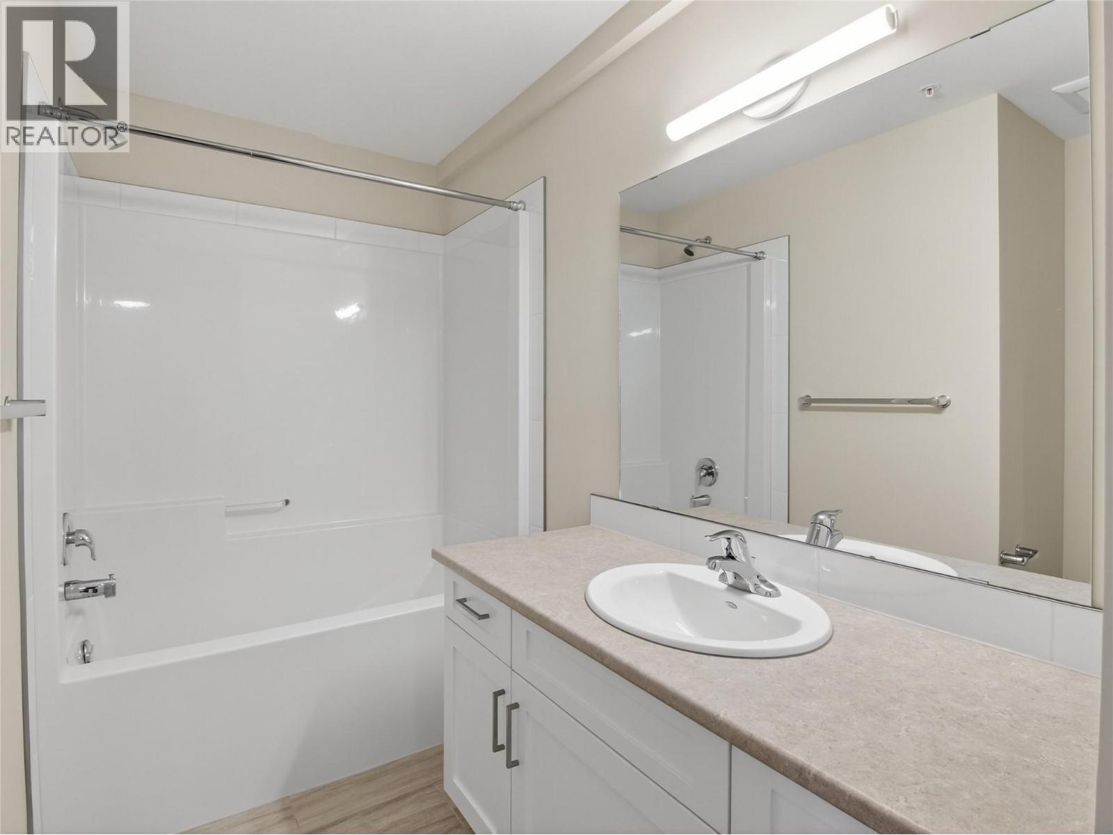 3362 Skaha Lake Road Unit# 604, Penticton, British Columbia  V2A 0J4 - Photo 19 - 197001