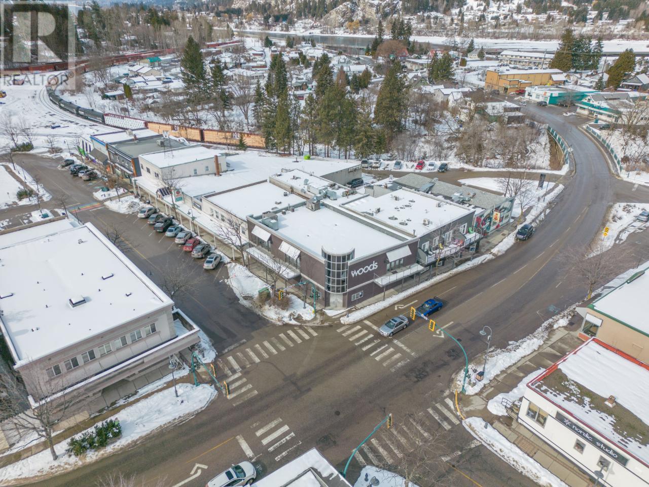 292 Columbia Avenue, Castlegar, British Columbia  V1N 1G4 - Photo 41 - 2469390