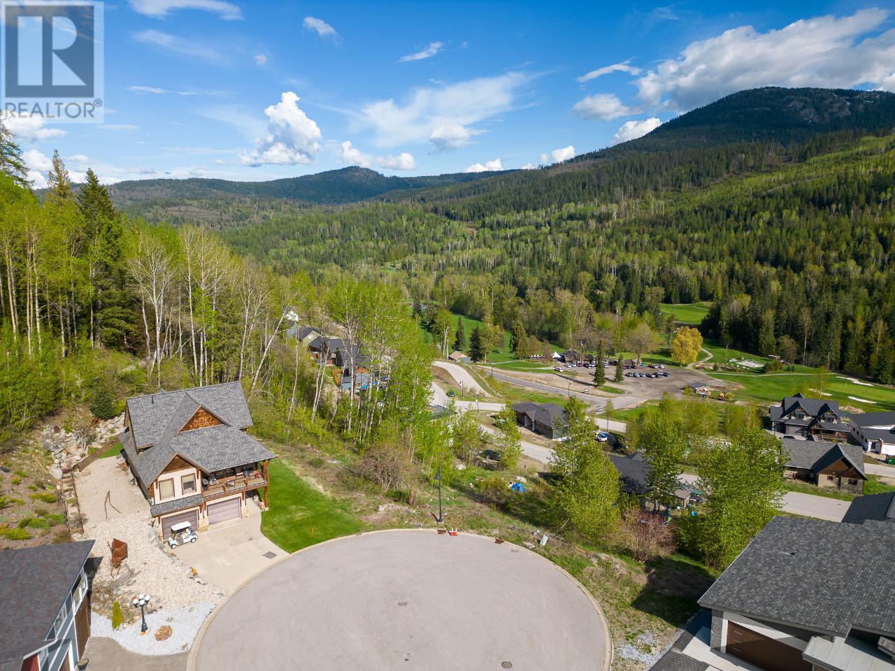 1021 Silvertip Road, Rossland, British Columbia  V0G 1Y0 - Photo 5 - 2470639