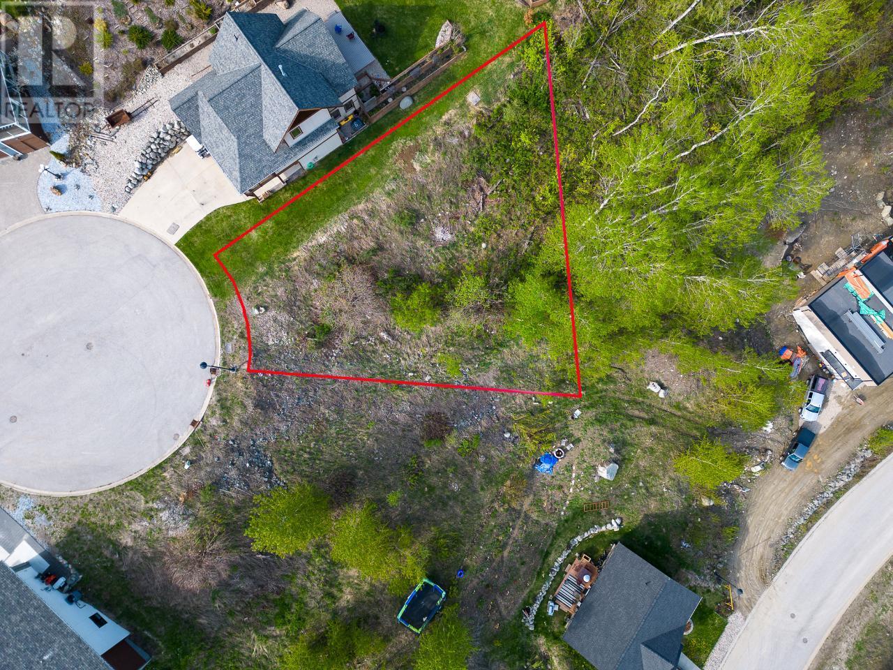 1021 Silvertip Road, Rossland, British Columbia  V0G 1Y0 - Photo 8 - 2470639