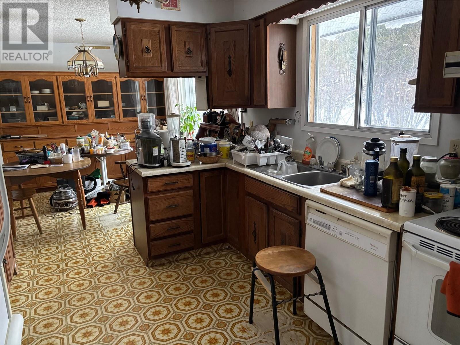 8870 Granby Road, Grand Forks, British Columbia  V0H 1H1 - Photo 5 - 2471040