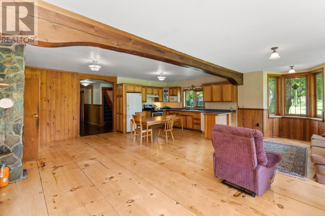 209 Lardeau River Road, Lardeau, British Columbia  V0G 1N0 - Photo 12 - 2471146