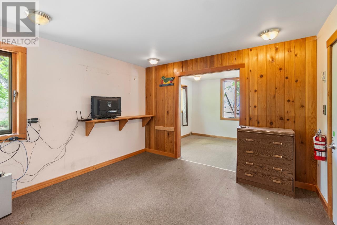 209 Lardeau River Road, Lardeau, British Columbia  V0G 1N0 - Photo 21 - 2471146