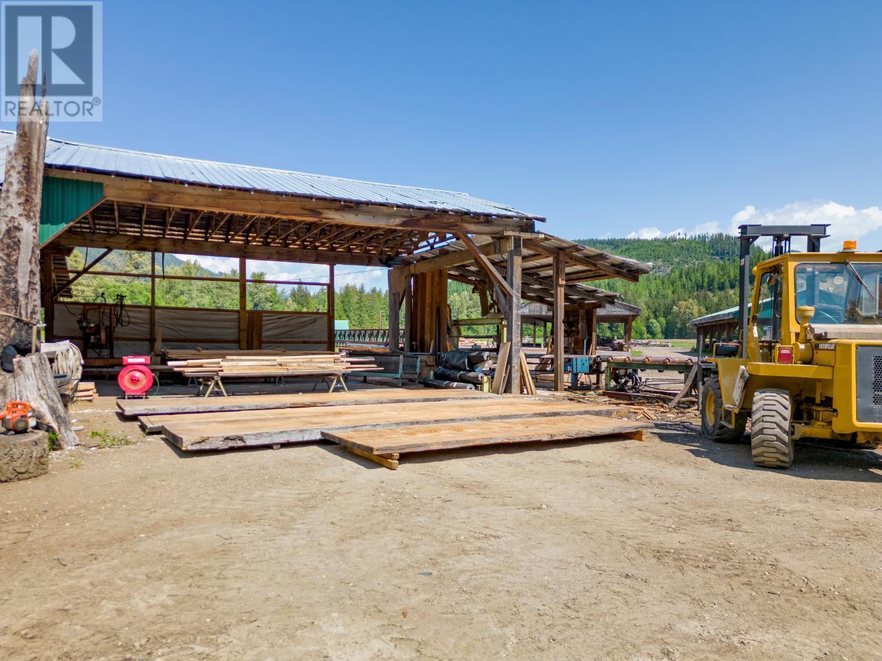 209 Lardeau River Road, Lardeau, British Columbia  V0G 1N0 - Photo 32 - 2471146