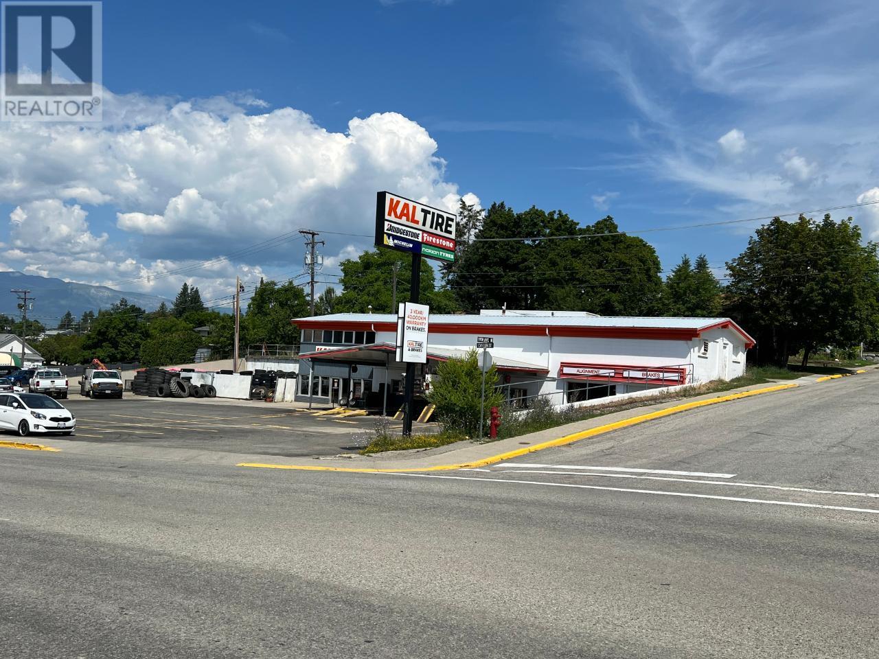 1816 Canyon Street, Creston, British Columbia  V0B 1G0 - Photo 2 - 2471582