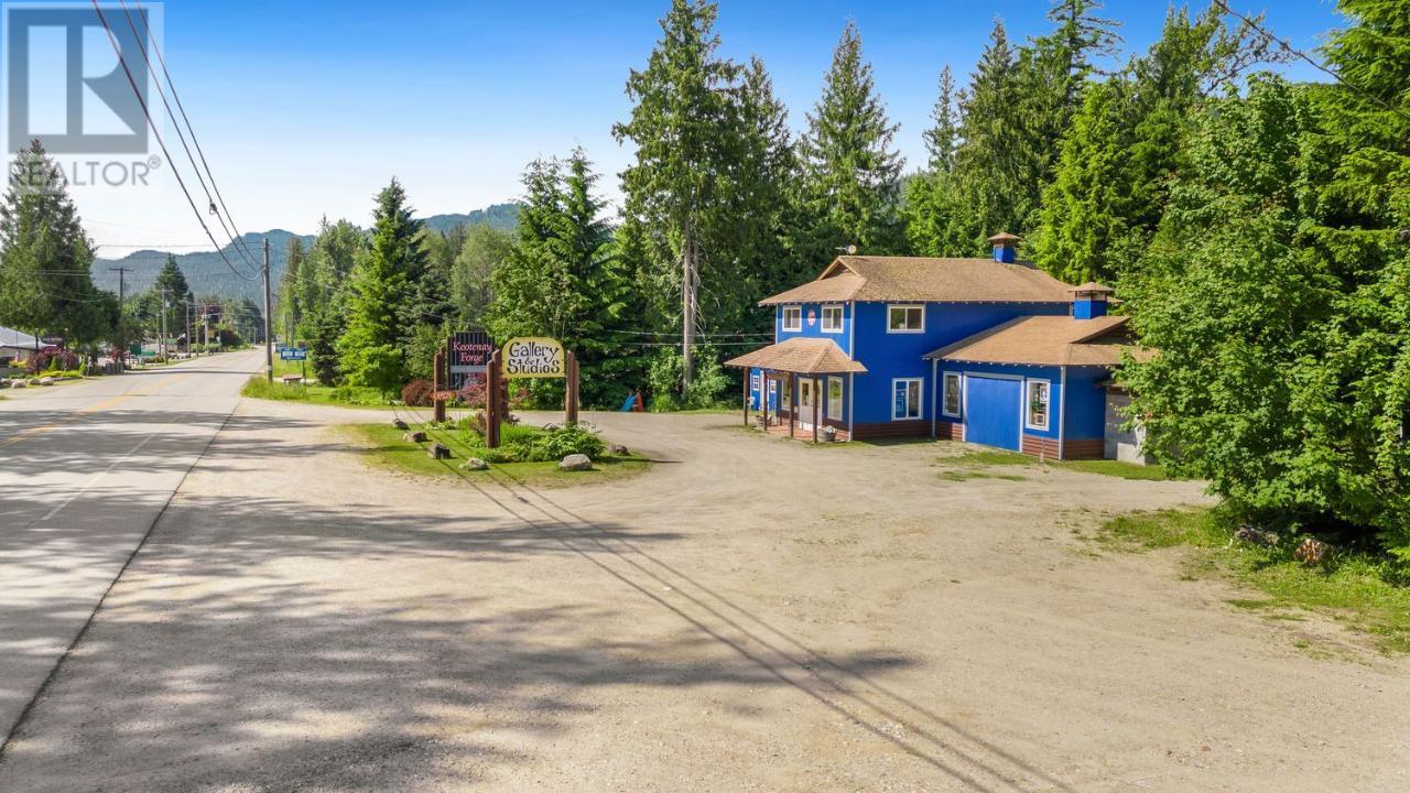 16095 3a Highway, Crawford Bay, British Columbia  V0B 1E0 - Photo 10 - 2471811