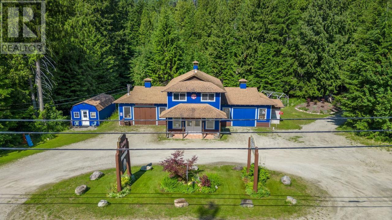 16095 3a Highway, Crawford Bay, British Columbia  V0B 1E0 - Photo 11 - 2471811