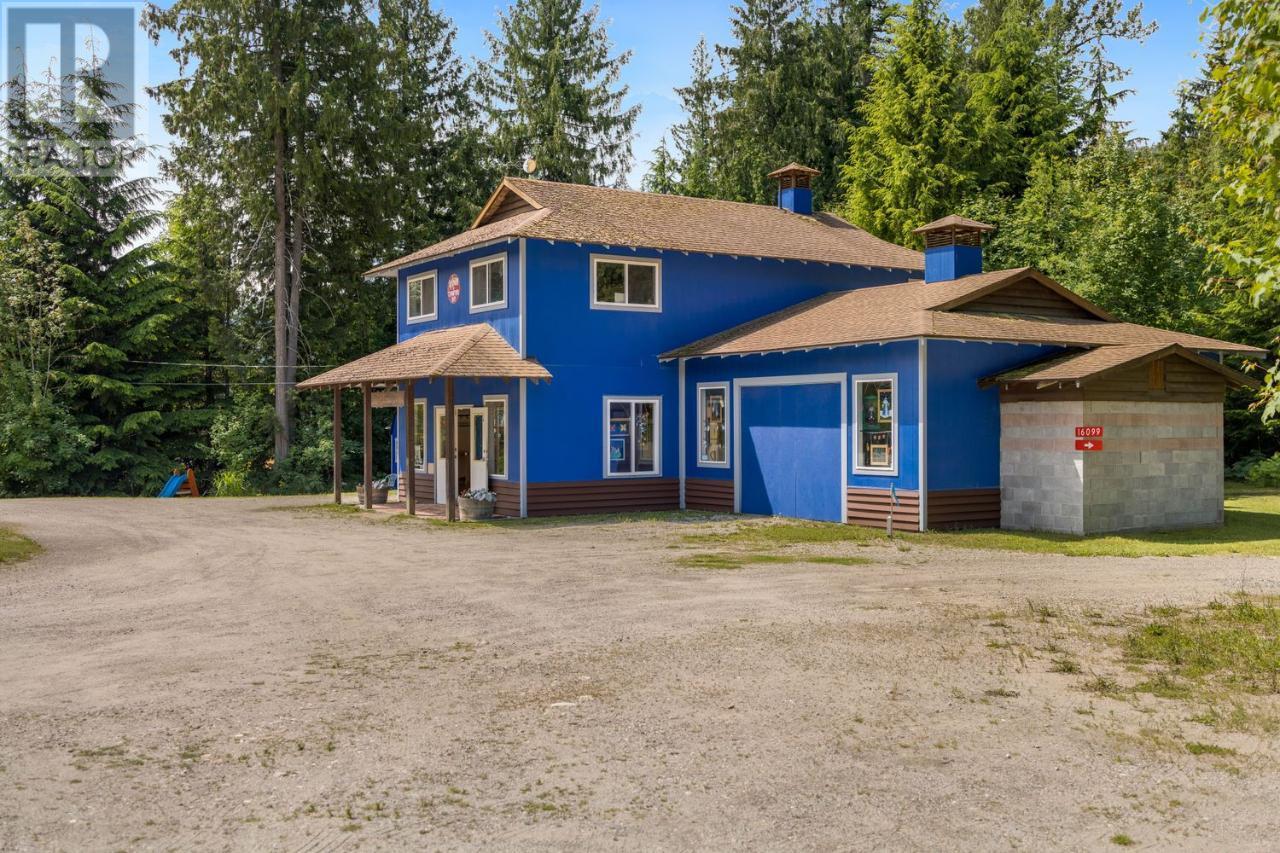 16095 3a Highway, Crawford Bay, British Columbia  V0B 1E0 - Photo 3 - 2471811