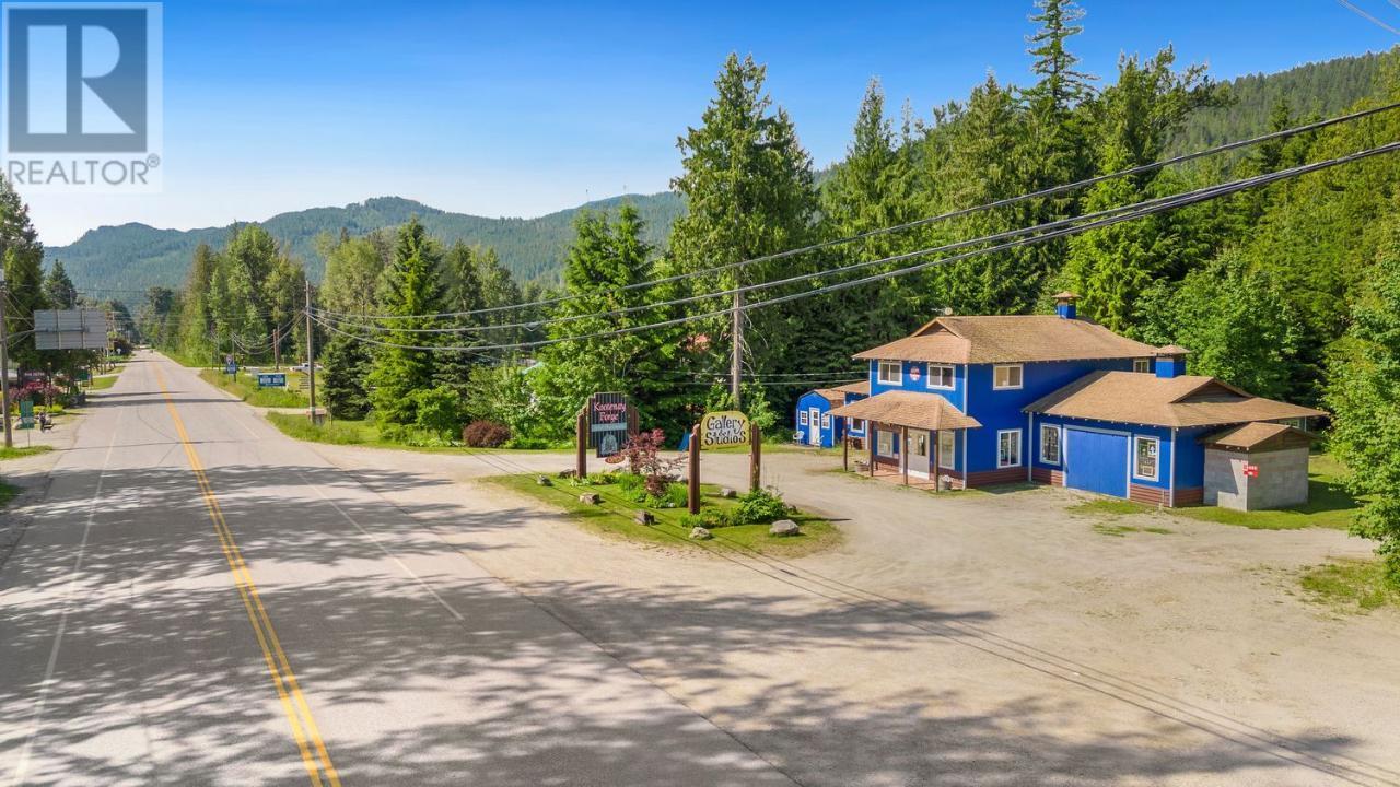 16095 3a Highway, Crawford Bay, British Columbia  V0B 1E0 - Photo 9 - 2471811