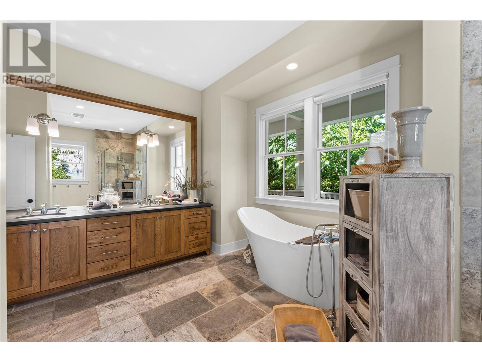 4079 June Springs Road, Kelowna, British Columbia  V1W 4E2 - Photo 33 - 10281178