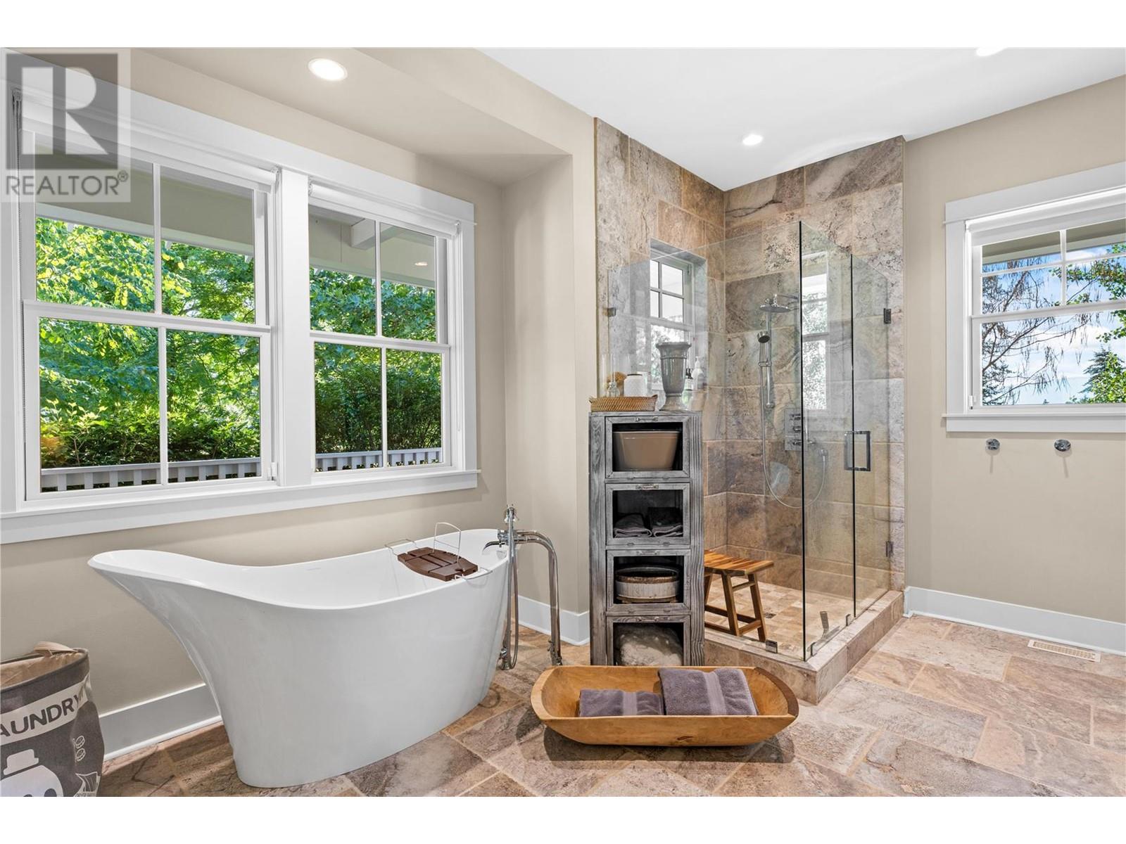 4079 June Springs Road, Kelowna, British Columbia  V1W 4E2 - Photo 34 - 10281178