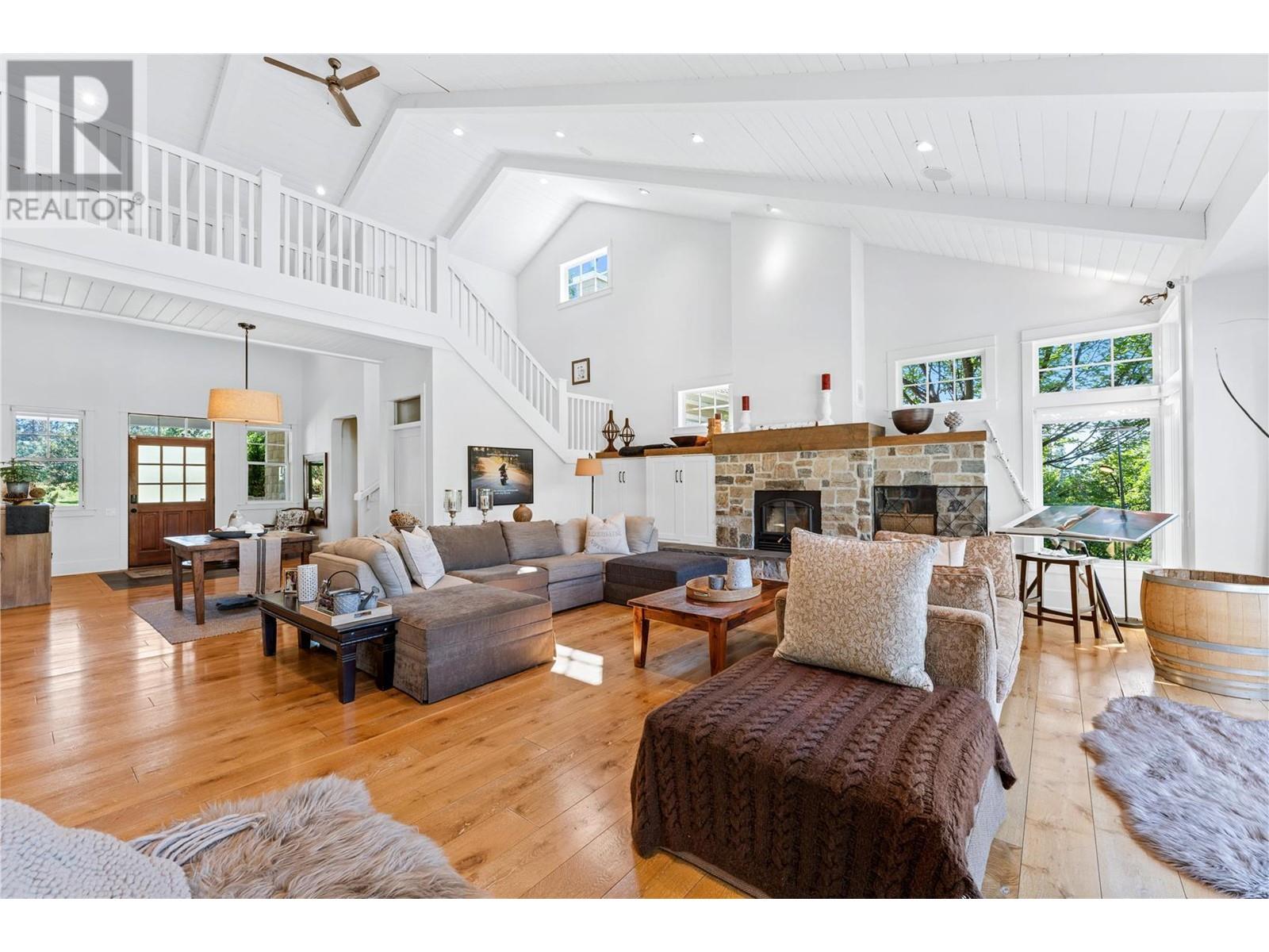 4079 June Springs Road, Kelowna, British Columbia  V1W 4E2 - Photo 38 - 10281178
