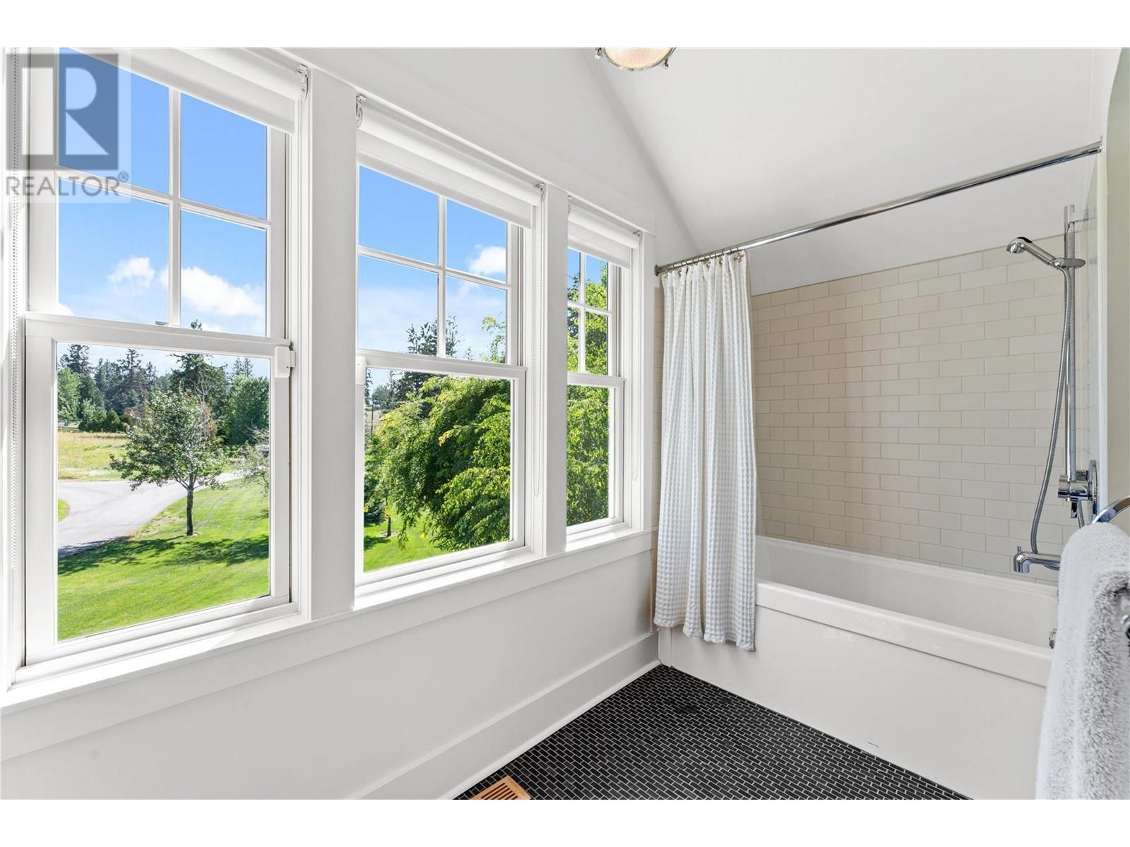 4079 June Springs Road, Kelowna, British Columbia  V1W 4E2 - Photo 59 - 10281178