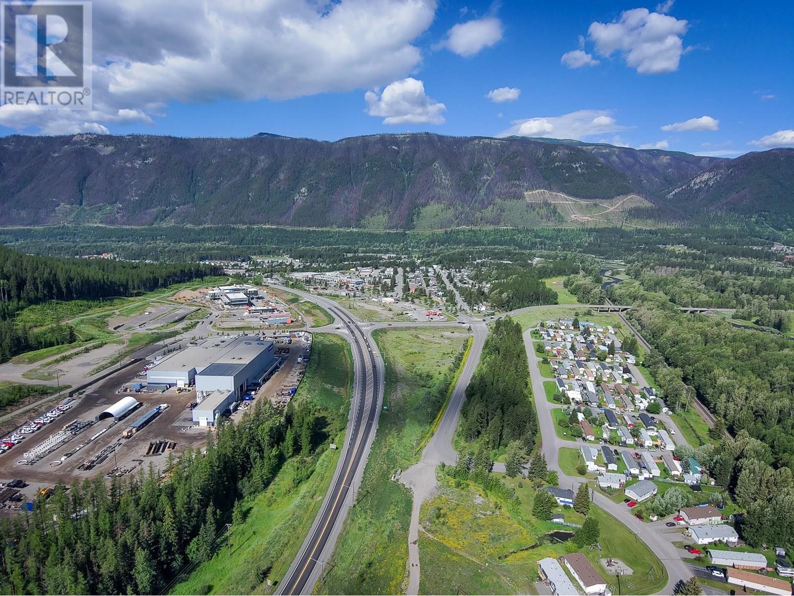 B101 Aspen Drive, Sparwood, British Columbia  V0B 1G0 - Photo 22 - 2474554