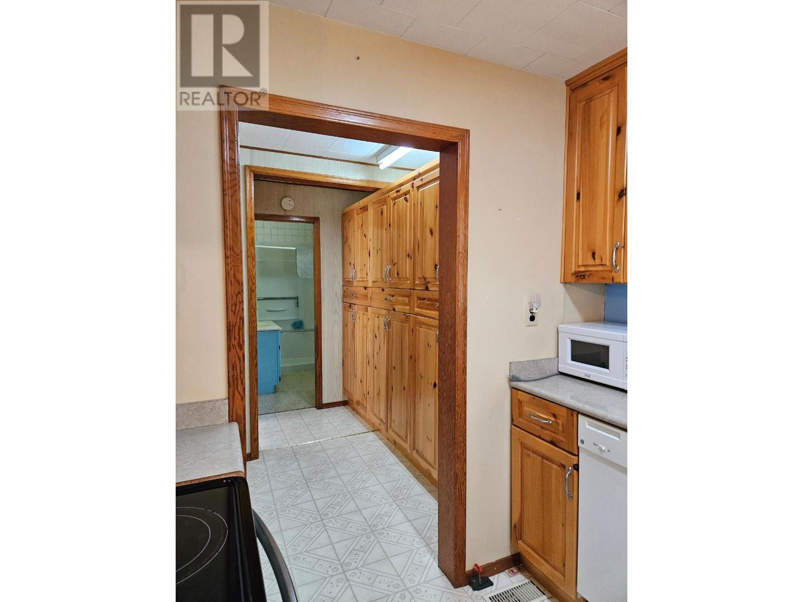 432 Alexander Road, Nakusp, British Columbia  V0G 1R1 - Photo 13 - 2474563