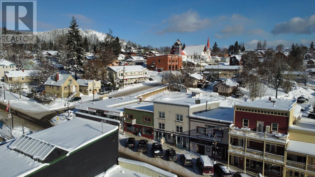 2080 Washington Street, Rossland, British Columbia  V0G 1Y0 - Photo 15 - 2474569