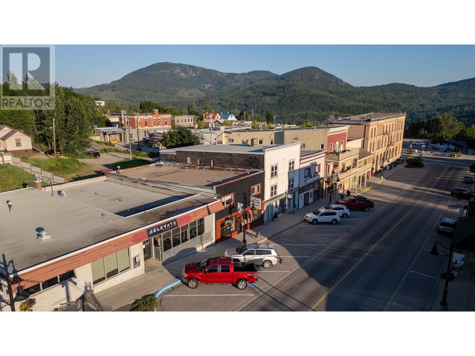 2080 Washington Street, Rossland, British Columbia  V0G 1Y0 - Photo 29 - 2474569
