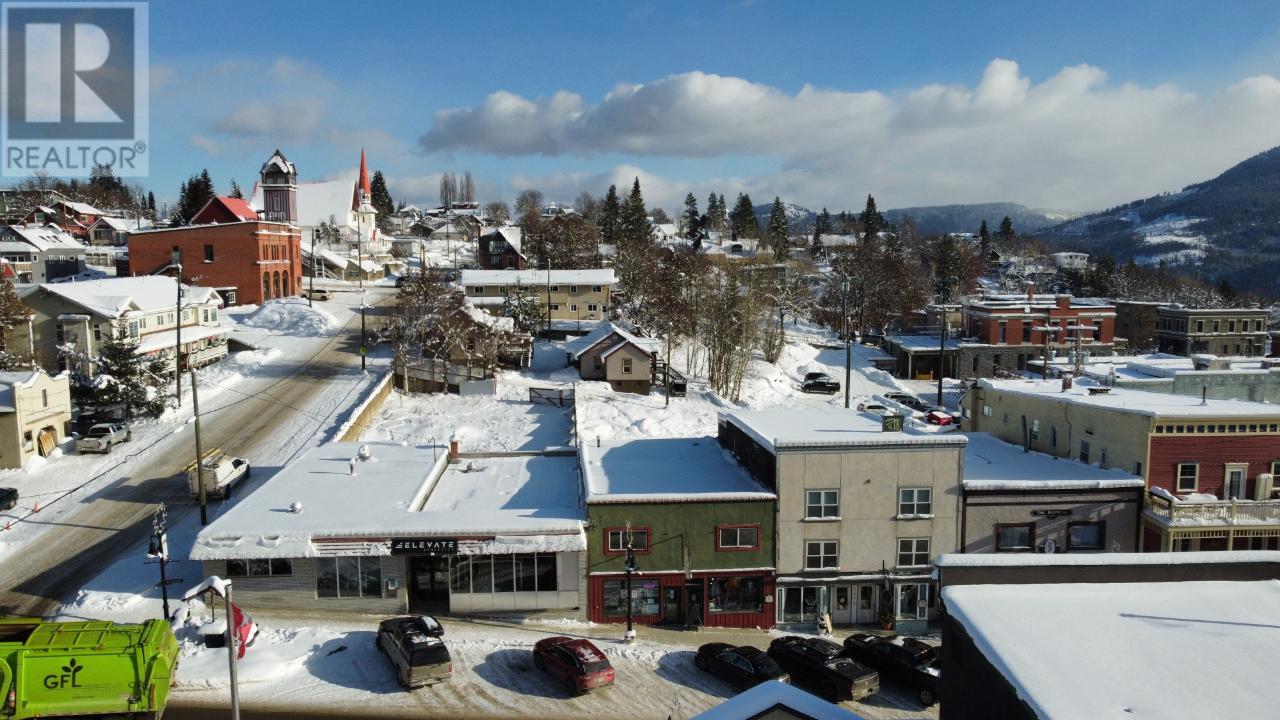 2080 Washington Street, Rossland, British Columbia  V0G 1Y0 - Photo 37 - 2474569
