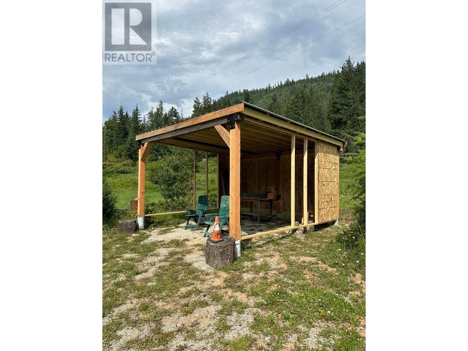 14448 3a Highway, Gray Creek, British Columbia  V0B 1S0 - Photo 7 - 2474989