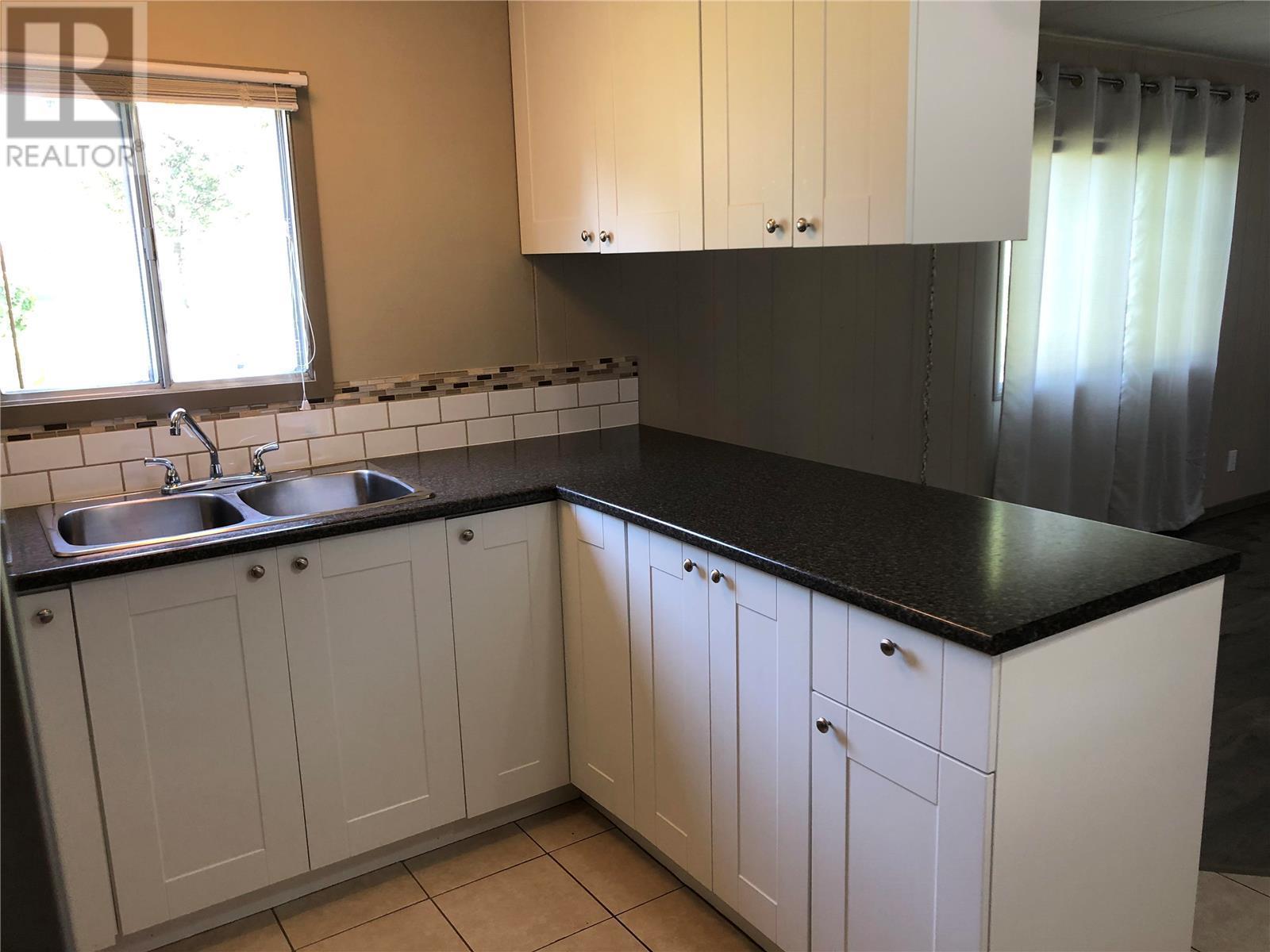 5484 25 Avenue Unit# 14, Vernon, British Columbia  V1T 7A8 - Photo 6 - 10304461