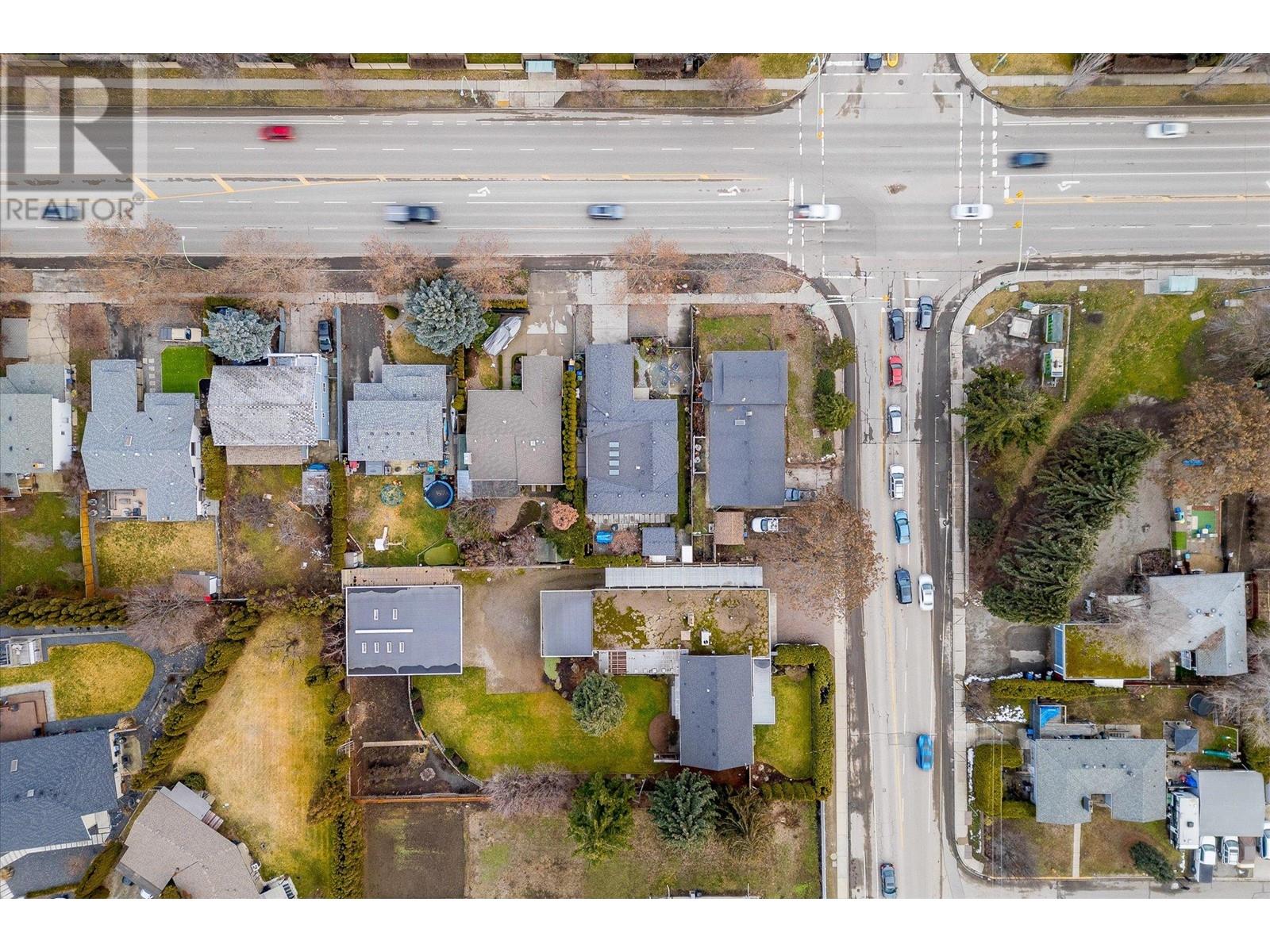 1198 Raymer Avenue, Kelowna, British Columbia  V1Y 5A1 - Photo 4 - 10305115