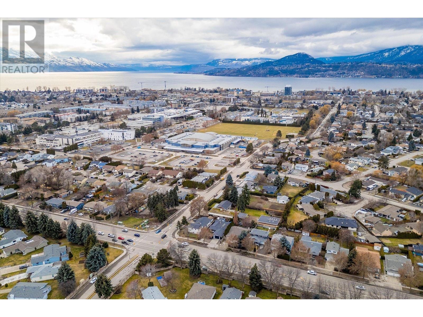 1198 Raymer Avenue, Kelowna, British Columbia  V1Y 5A1 - Photo 8 - 10305115