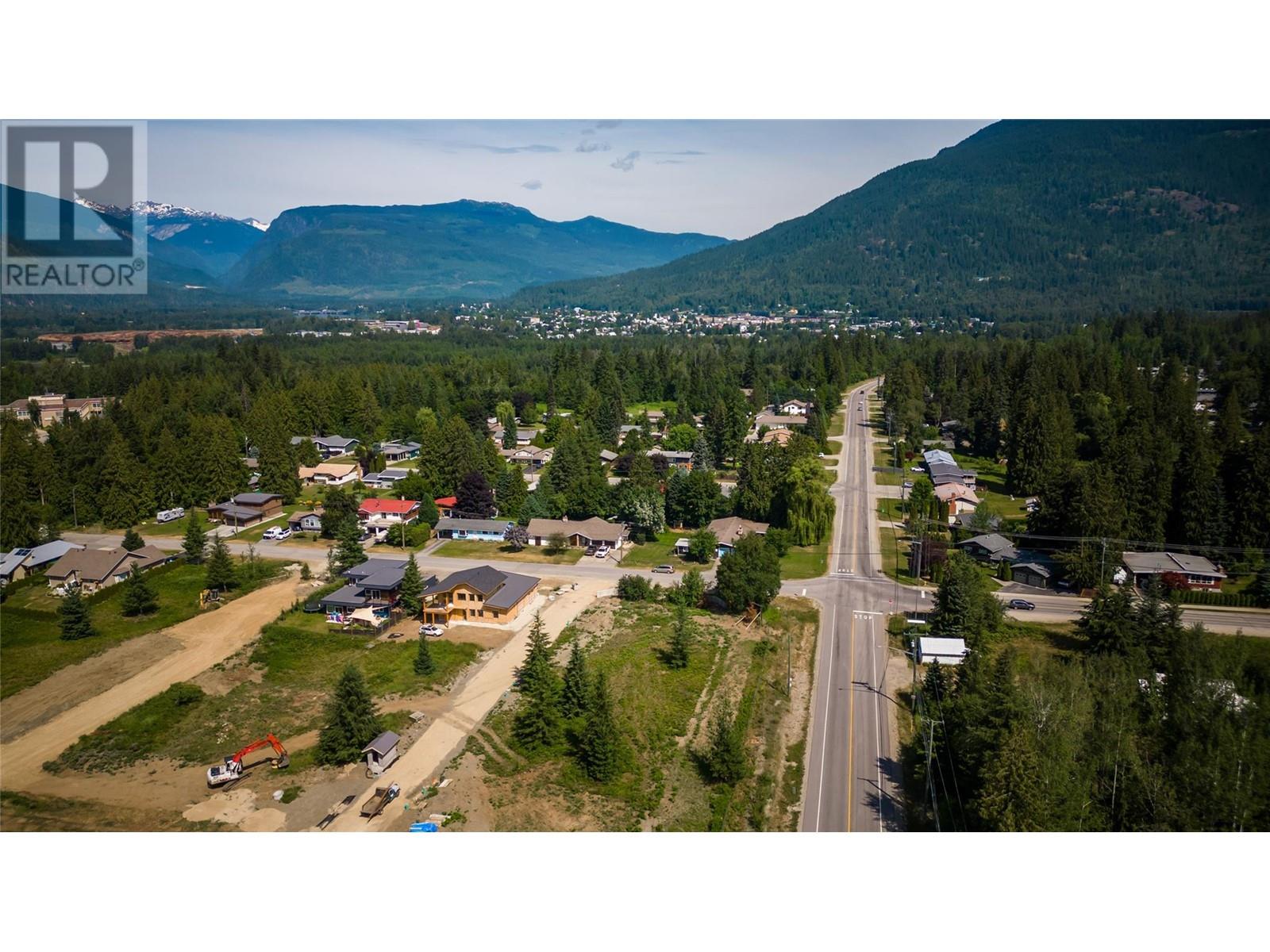 2004 Lanzo Lane Lot# Sl 3, Revelstoke, British Columbia  V0E 2S1 - Photo 6 - 10305249