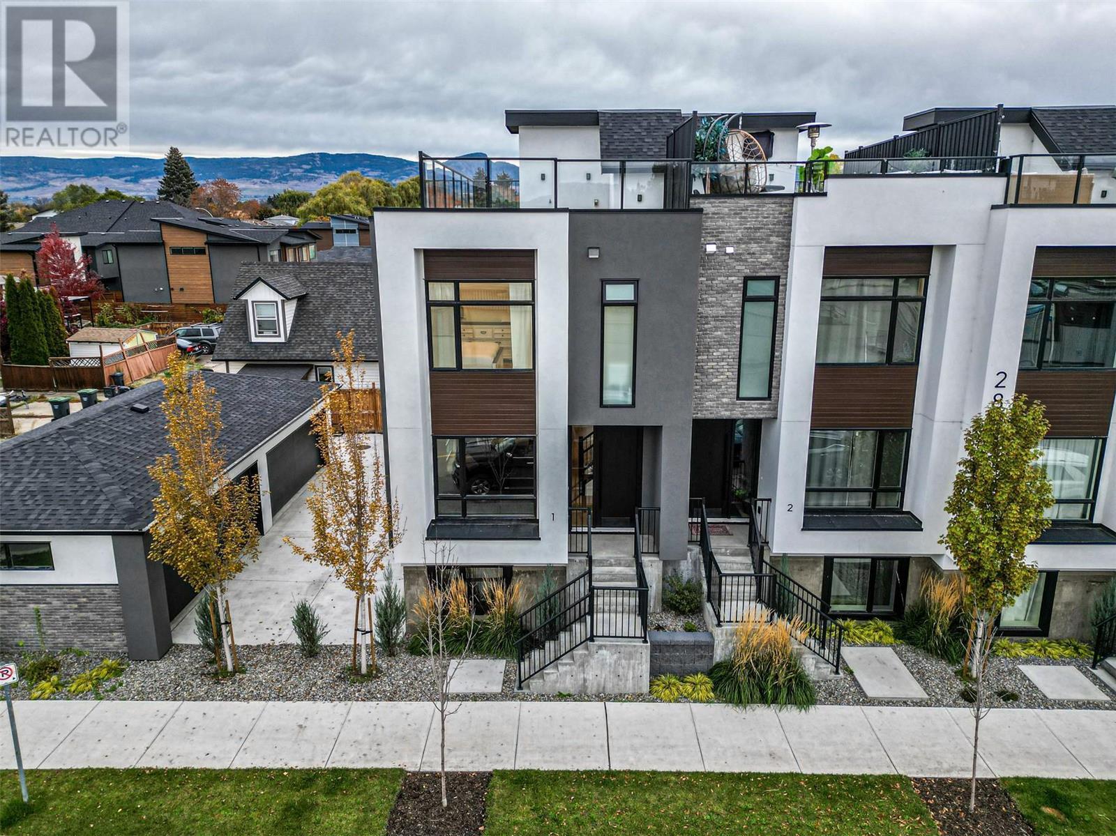 2825 Richter Street Unit# 2, Kelowna, British Columbia  V1Y 2R6 - Photo 1 - 10305834