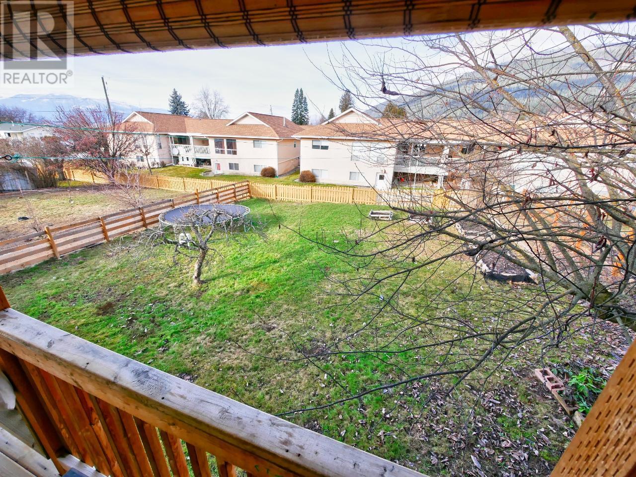 1818 Ash Street, Creston, British Columbia  V0B 1G5 - Photo 11 - 2475243