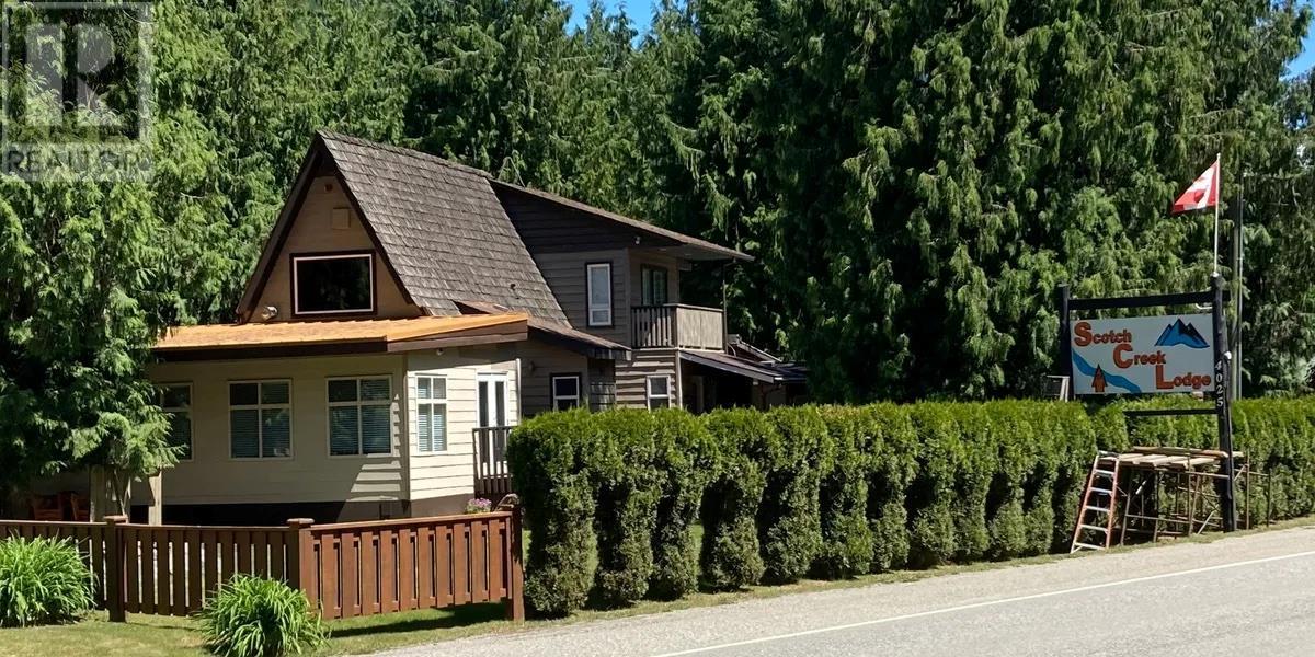 4025 Squilax-Anglemont Road, Scotch Creek, British Columbia  V0E 1M5 - Photo 1 - 10305935