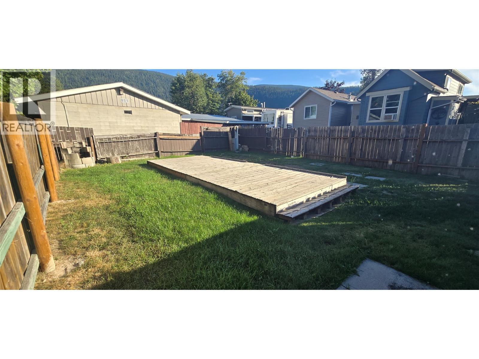 4596 3a Highway Unit# C8, Nelson, British Columbia  V1L 6N3 - Photo 17 - 2475440