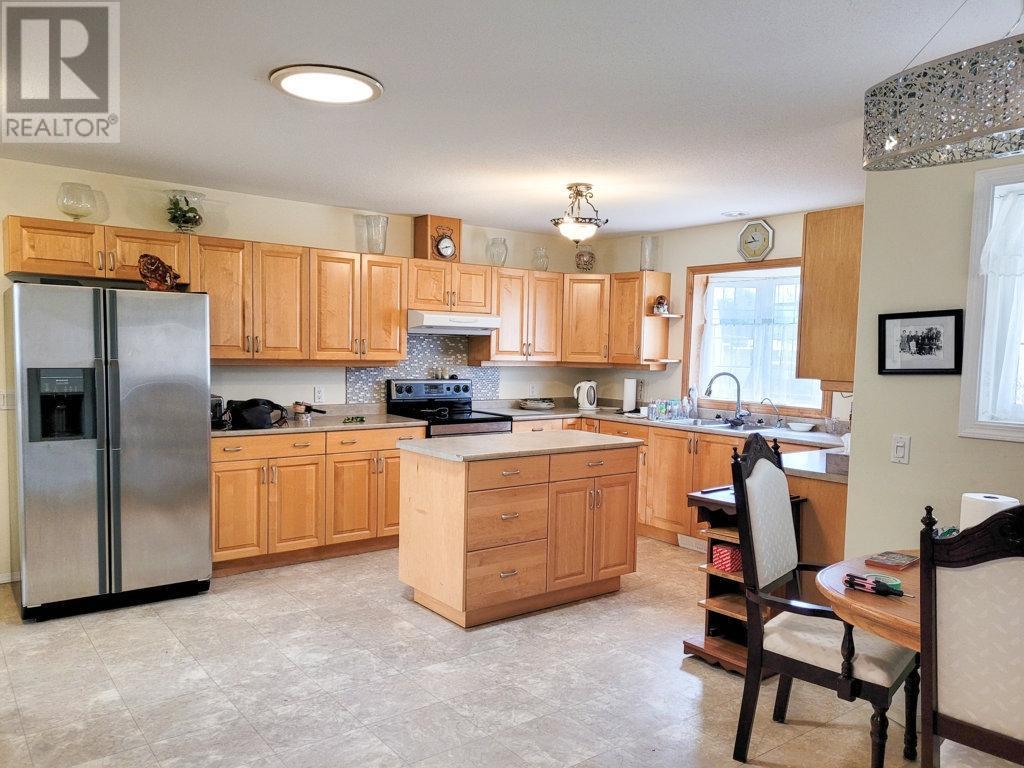 463 Morgan Avenue, Merritt, British Columbia  V1K 1B8 - Photo 5 - 177225