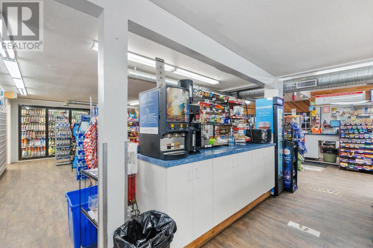 2593 Broadwater Road, Castlegar, British Columbia  V0G 1X0 - Photo 42 - 2475519