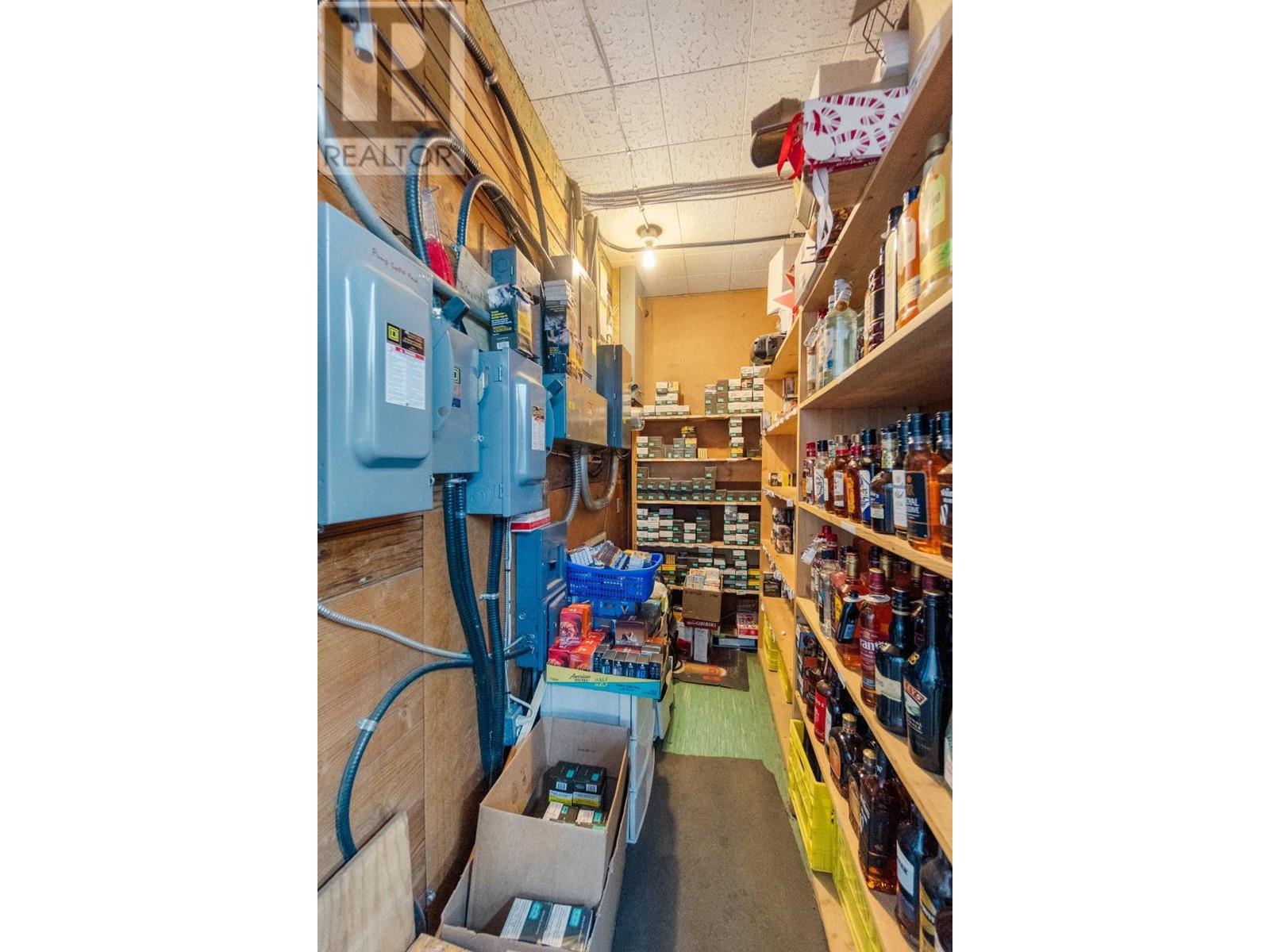 2593 Broadwater Road, Castlegar, British Columbia  V0G 1X0 - Photo 46 - 2475519
