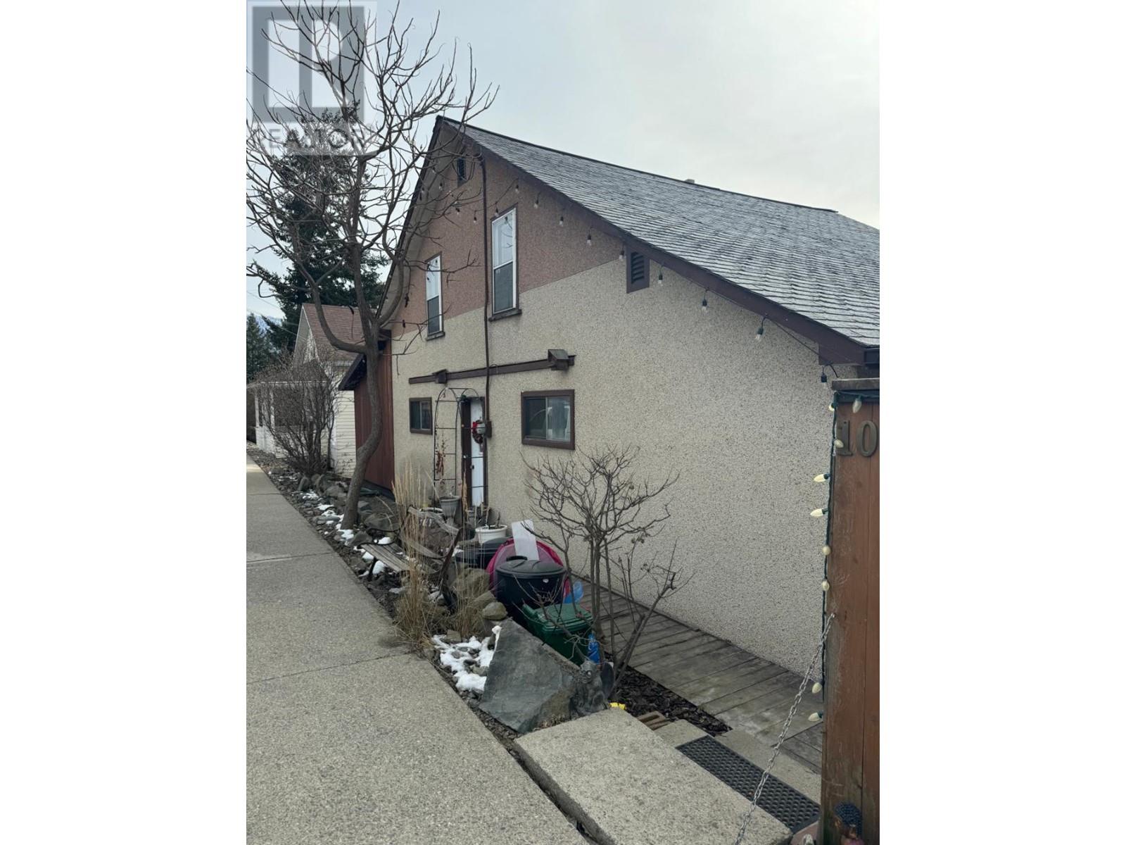 1005 Railway Boulevard, Creston, British Columbia  V0B 1G3 - Photo 2 - 2475518
