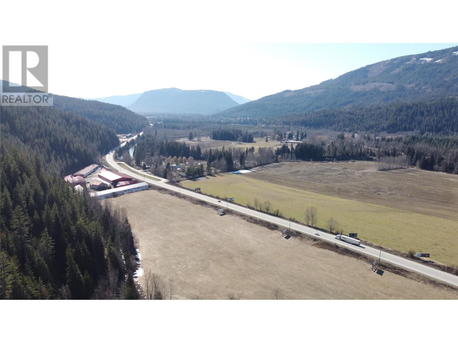 000 Trans Canada Highway, Sicamous, British Columbia  V0E 2V0 - Photo 16 - 10307495
