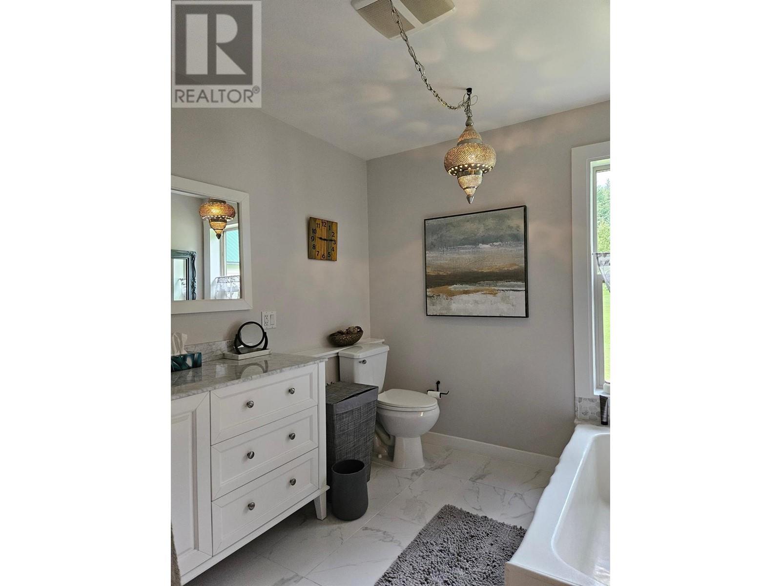 153 Wildwood Road, Nakusp, British Columbia  V0G 1R1 - Photo 19 - 2475635