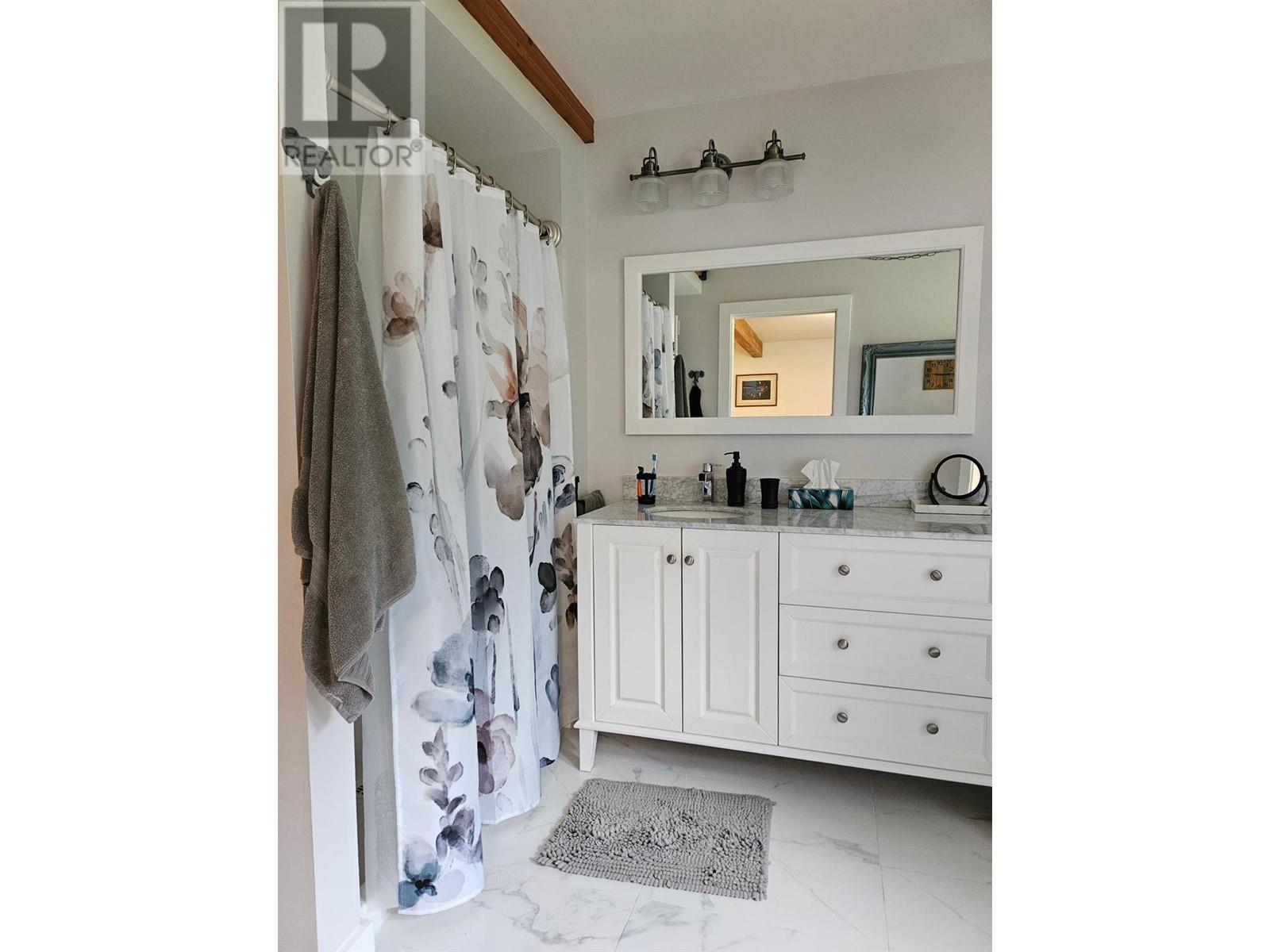 153 Wildwood Road, Nakusp, British Columbia  V0G 1R1 - Photo 20 - 2475635