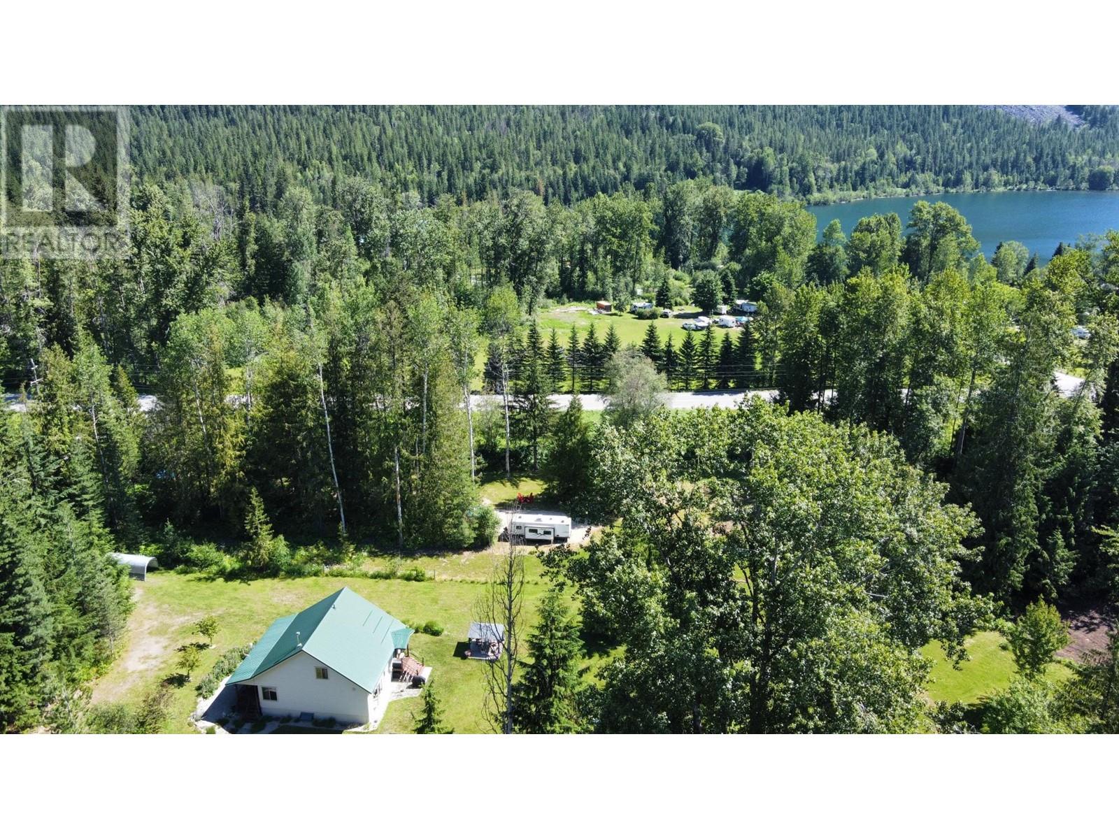 153 Wildwood Road, Nakusp, British Columbia  V0G 1R1 - Photo 36 - 2475635