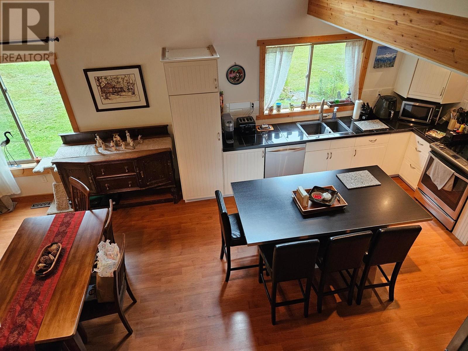 153 Wildwood Road, Nakusp, British Columbia  V0G 1R1 - Photo 7 - 2475635
