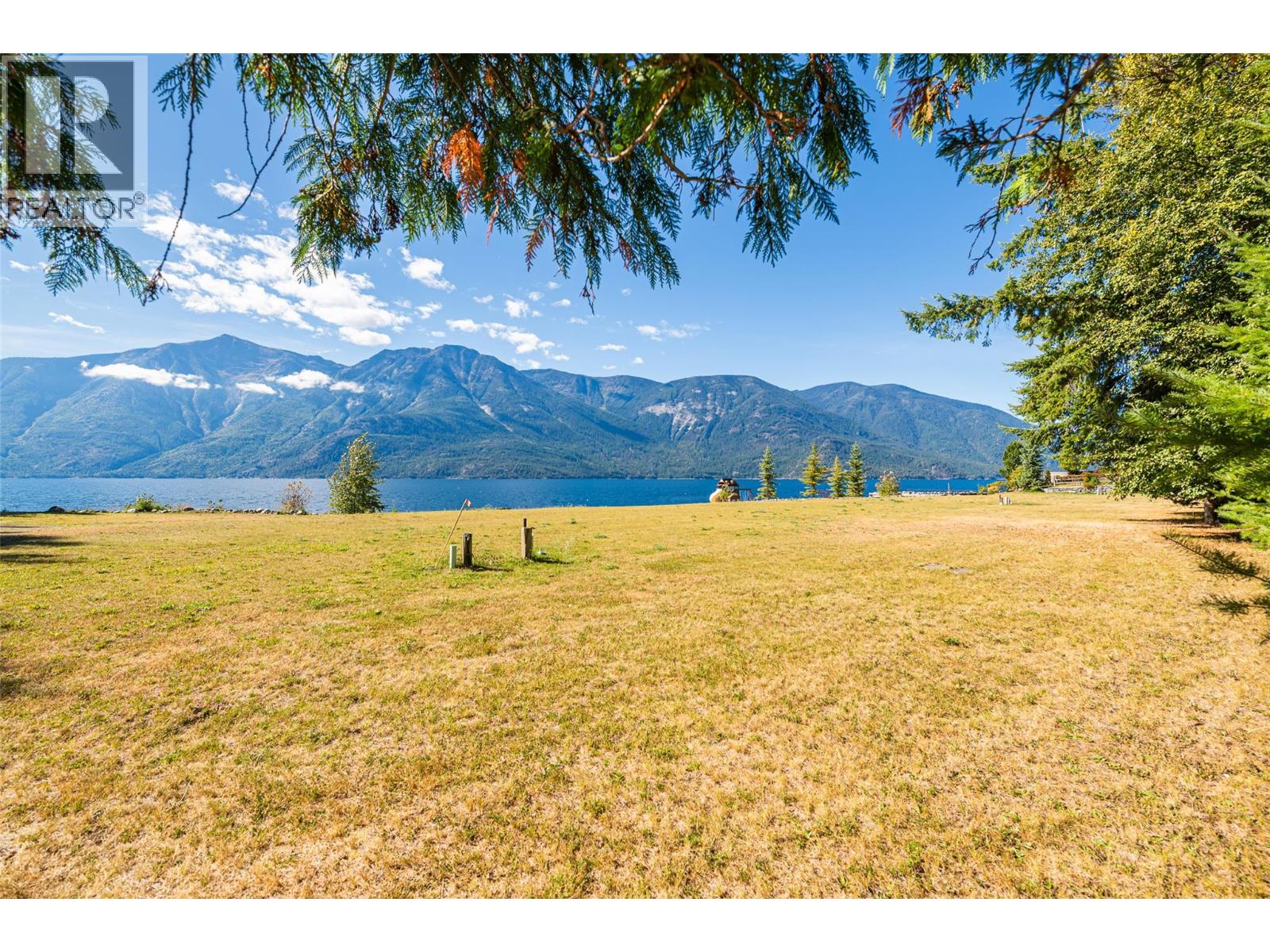 13501 3a Highway Unit# L, Boswell, British Columbia  V0B 1A0 - Photo 2 - 2475806