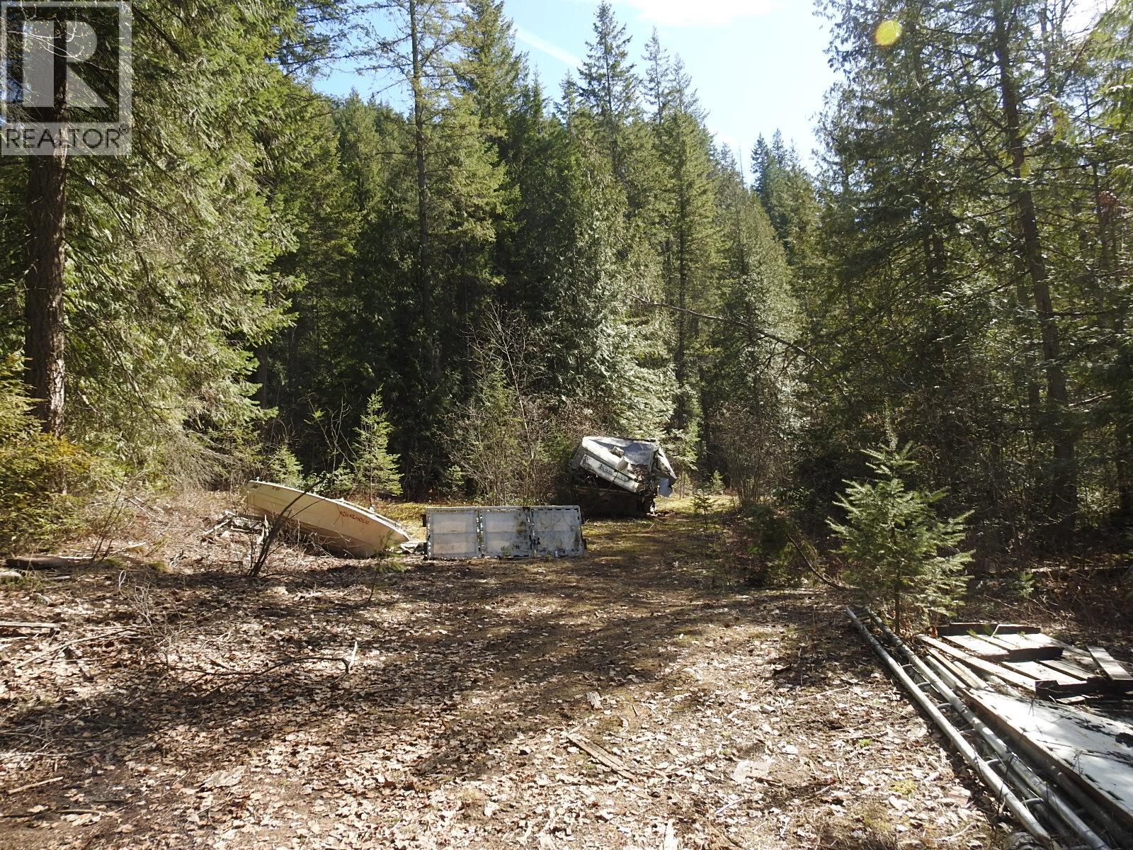 50 East Poirier Road, Mara, British Columbia  V0E 2K0 - Photo 13 - 10308875