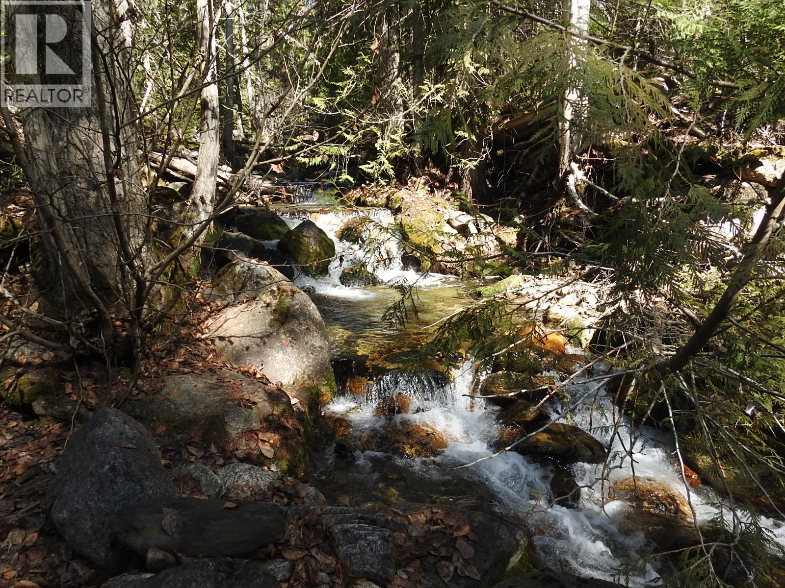 50 East Poirier Road, Mara, British Columbia  V0E 2K0 - Photo 16 - 10308875