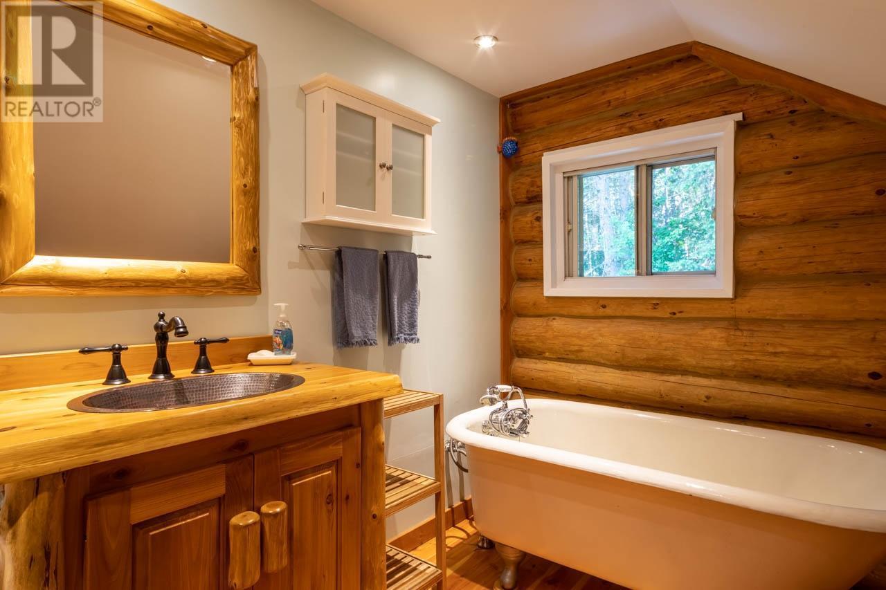 823 Crandall Road, Golden, British Columbia  V0A 1H2 - Photo 11 - 2476180