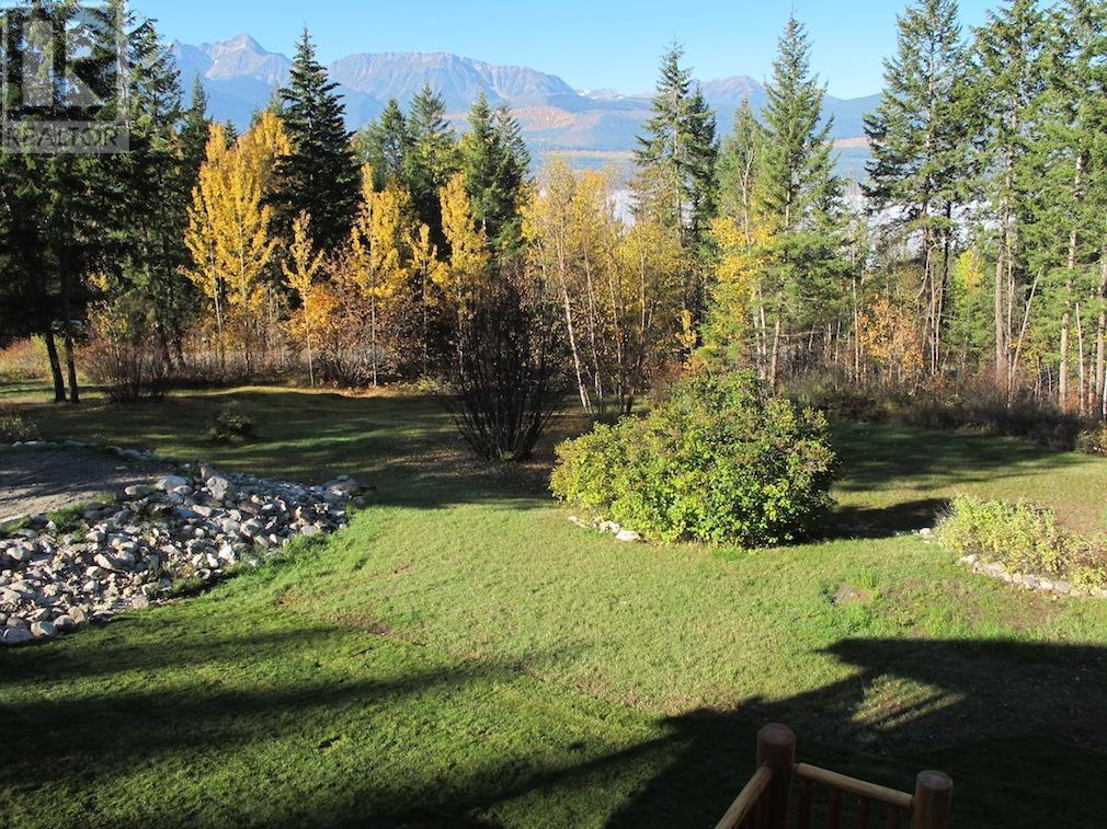 823 Crandall Road, Golden, British Columbia  V0A 1H2 - Photo 4 - 2476180