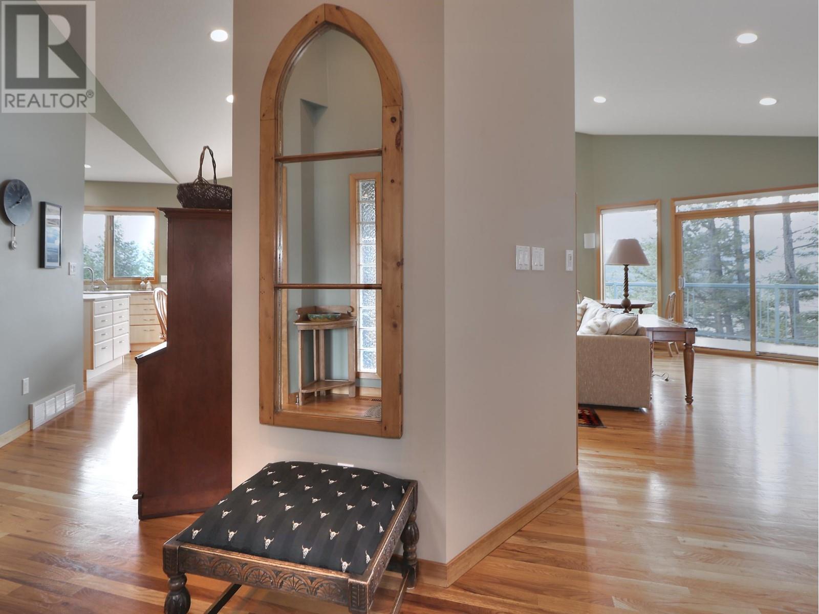 2360/2380 95 Highway, Spillimacheen, British Columbia  V0A 1P0 - Photo 10 - 2476294