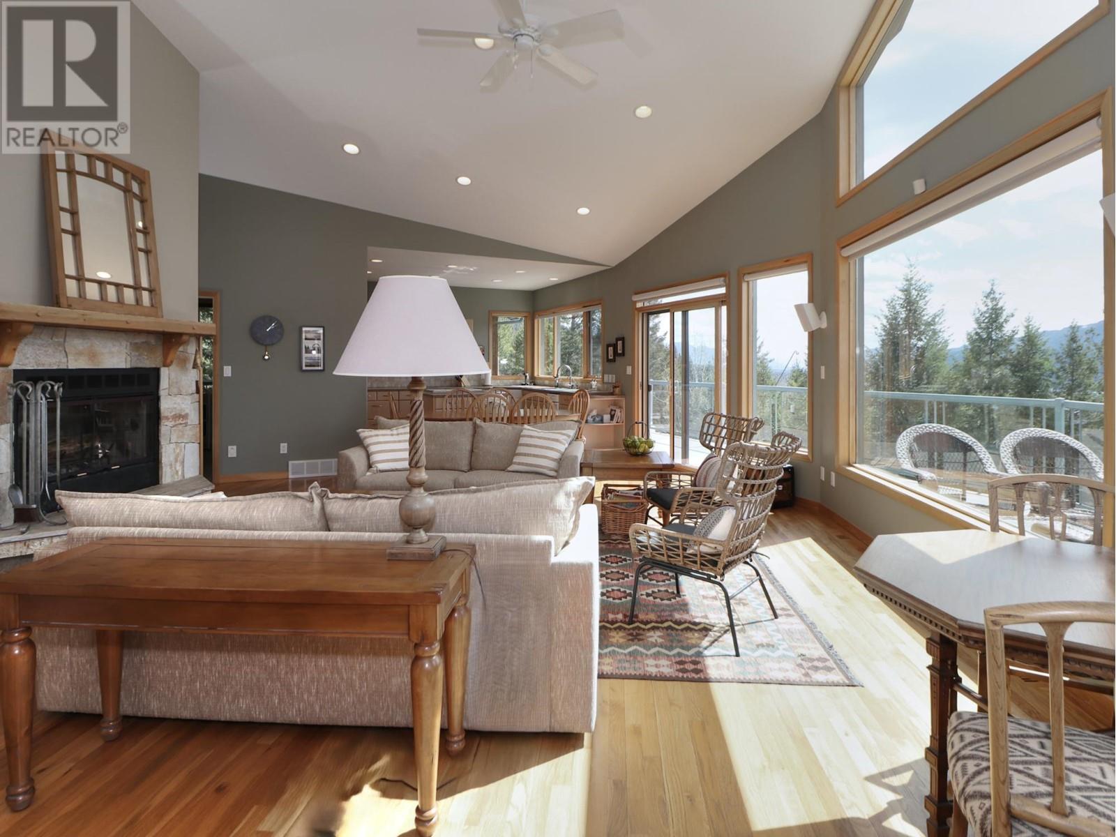 2360/2380 95 Highway, Spillimacheen, British Columbia  V0A 1P0 - Photo 14 - 2476294