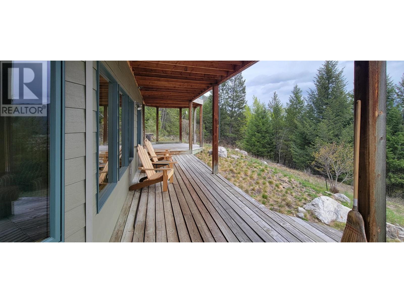 2360/2380 95 Highway, Spillimacheen, British Columbia  V0A 1P0 - Photo 39 - 2476294